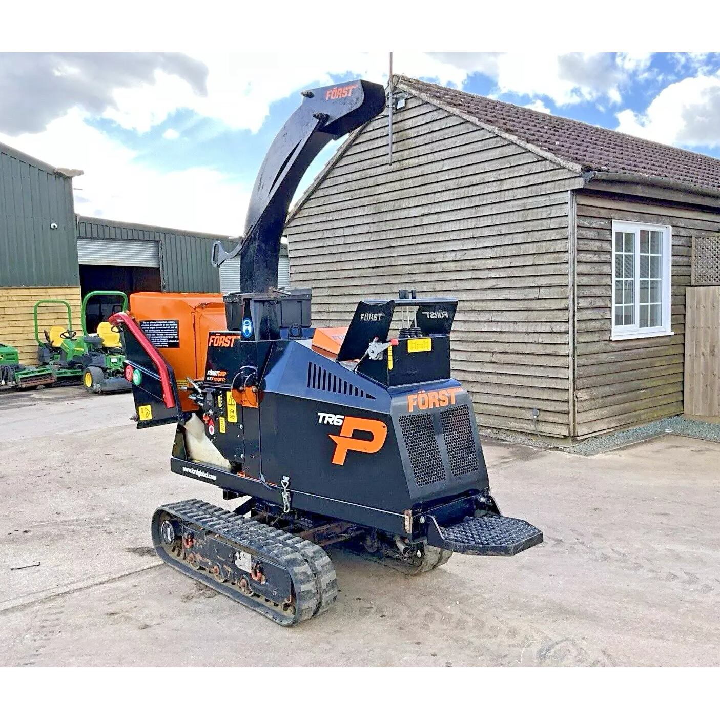2019 FORST TR6P FAST TOW PETROL WOODCHIPPER